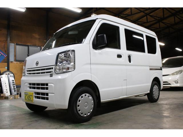 ＮＶ１００クリッパーバン ＤＸ　ＧＬパッケージ　オートマ　５ＡＧＳ　純正キーレス　前席パワーウィンドウ　ナビ　ＴＶ　ＣＤ　ＳＤ　ＵＳＢ　バックカメラ　リア５面プライバシーガラス　オーバーヘッドコンソール　Ｗエアバッグ　ＡＢＳ　ヘッドライトレベライザ（3枚目）