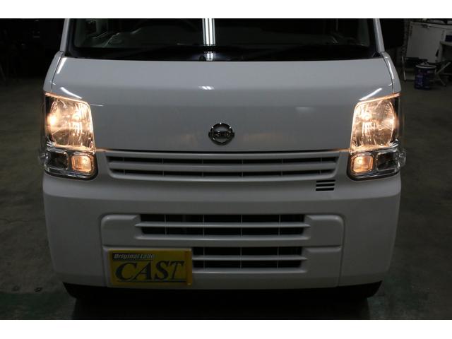 ＮＶ１００クリッパーバン ＤＸ　ＧＬパッケージ　オートマ　５ＡＧＳ　純正キーレス　前席パワーウィンドウ　ナビ　ＴＶ　ＣＤ　ＳＤ　ＵＳＢ　バックカメラ　リア５面プライバシーガラス　オーバーヘッドコンソール　Ｗエアバッグ　ＡＢＳ　ヘッドライトレベライザ（26枚目）