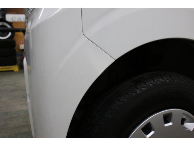 ＮＶ１００クリッパーバン ＤＸ　ＧＬパッケージ　オートマ　５ＡＧＳ　純正キーレス　前席パワーウィンドウ　ナビ　ＴＶ　ＣＤ　ＳＤ　ＵＳＢ　バックカメラ　リア５面プライバシーガラス　オーバーヘッドコンソール　Ｗエアバッグ　ＡＢＳ　ヘッドライトレベライザ（34枚目）