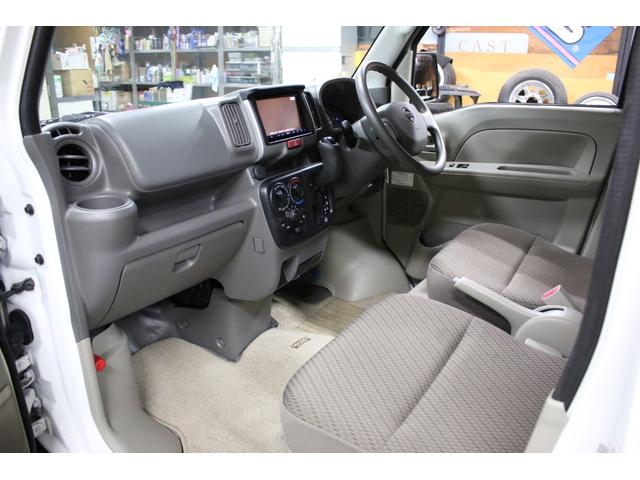 ＮＶ１００クリッパーバン ＤＸ　ＧＬパッケージ　オートマ　５ＡＧＳ　純正キーレス　前席パワーウィンドウ　ナビ　ＴＶ　ＣＤ　ＳＤ　ＵＳＢ　バックカメラ　リア５面プライバシーガラス　オーバーヘッドコンソール　Ｗエアバッグ　ＡＢＳ　ヘッドライトレベライザ（37枚目）