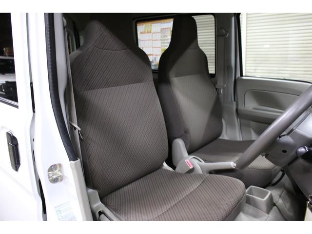 ＮＶ１００クリッパーバン ＤＸ　ＧＬパッケージ　オートマ　５ＡＧＳ　純正キーレス　前席パワーウィンドウ　ナビ　ＴＶ　ＣＤ　ＳＤ　ＵＳＢ　バックカメラ　リア５面プライバシーガラス　オーバーヘッドコンソール　Ｗエアバッグ　ＡＢＳ　ヘッドライトレベライザ（38枚目）