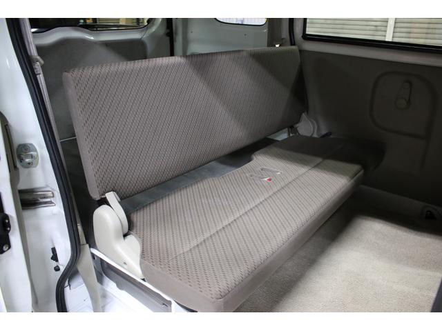 ＮＶ１００クリッパーバン ＤＸ　ＧＬパッケージ　オートマ　５ＡＧＳ　純正キーレス　前席パワーウィンドウ　ナビ　ＴＶ　ＣＤ　ＳＤ　ＵＳＢ　バックカメラ　リア５面プライバシーガラス　オーバーヘッドコンソール　Ｗエアバッグ　ＡＢＳ　ヘッドライトレベライザ（40枚目）