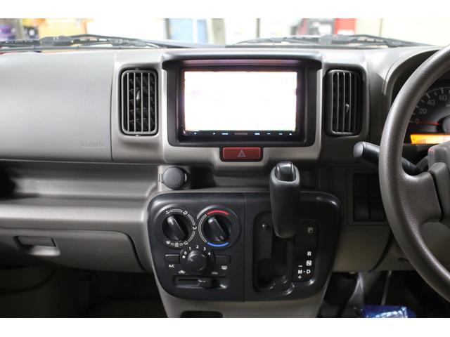 ＮＶ１００クリッパーバン ＤＸ　ＧＬパッケージ　オートマ　５ＡＧＳ　純正キーレス　前席パワーウィンドウ　ナビ　ＴＶ　ＣＤ　ＳＤ　ＵＳＢ　バックカメラ　リア５面プライバシーガラス　オーバーヘッドコンソール　Ｗエアバッグ　ＡＢＳ　ヘッドライトレベライザ（50枚目）