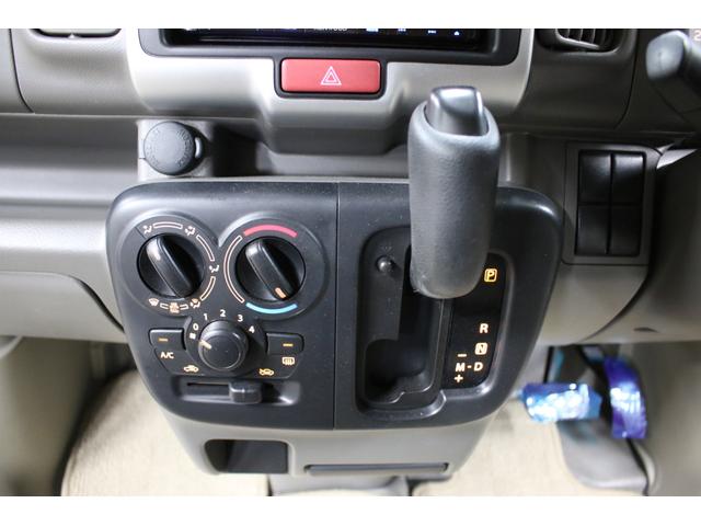 ＮＶ１００クリッパーバン ＤＸ　ＧＬパッケージ　オートマ　５ＡＧＳ　純正キーレス　前席パワーウィンドウ　ナビ　ＴＶ　ＣＤ　ＳＤ　ＵＳＢ　バックカメラ　リア５面プライバシーガラス　オーバーヘッドコンソール　Ｗエアバッグ　ＡＢＳ　ヘッドライトレベライザ（58枚目）