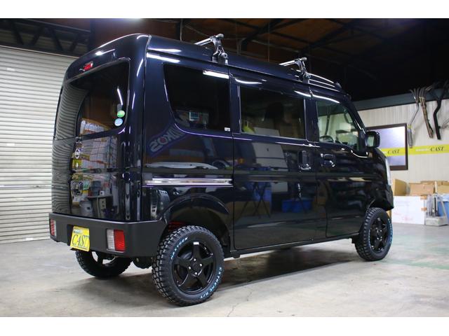 ＮＶ１００クリッパーバン ＤＸ　ＧＬエマージェンシーブレーキパッケージ　４ＷＤボタン切替　５ＡＧＳオートマ　２ｎｄ発進付　リフトアップ　アップサス　１４ＡＷ　ショートバンパーチッピングブラック塗装　ＬＥＤバルブ　ナビ　ＴＶ　Ｂｌｕｅｔｏｏｔｈ　Ｂカメラ　ＥＴＣ　ドラレコ（4枚目）