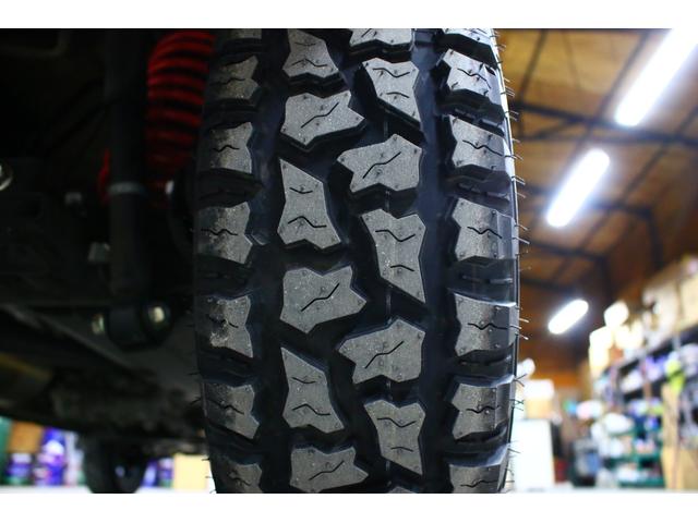 ＮＶ１００クリッパーバン ＤＸ　ＧＬエマージェンシーブレーキパッケージ　４ＷＤボタン切替　５ＡＧＳオートマ　２ｎｄ発進付　リフトアップ　アップサス　１４ＡＷ　ショートバンパーチッピングブラック塗装　ＬＥＤバルブ　ナビ　ＴＶ　Ｂｌｕｅｔｏｏｔｈ　Ｂカメラ　ＥＴＣ　ドラレコ（30枚目）