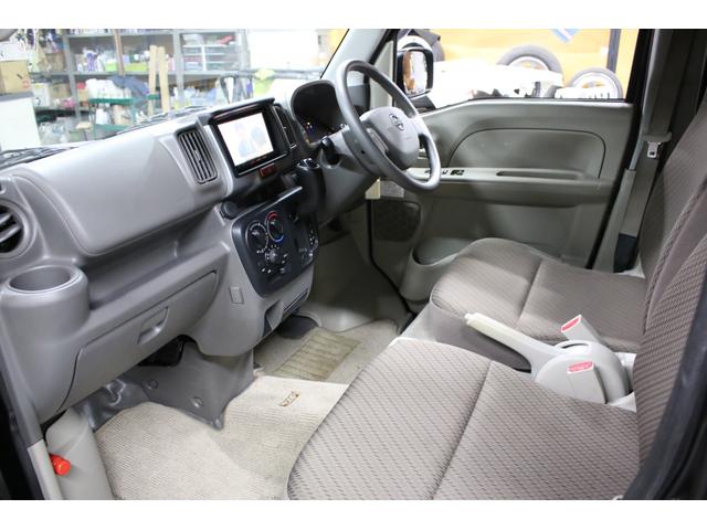 ＮＶ１００クリッパーバン ＤＸ　ＧＬエマージェンシーブレーキパッケージ　４ＷＤボタン切替　５ＡＧＳオートマ　２ｎｄ発進付　リフトアップ　アップサス　１４ＡＷ　ショートバンパーチッピングブラック塗装　ＬＥＤバルブ　ナビ　ＴＶ　Ｂｌｕｅｔｏｏｔｈ　Ｂカメラ　ＥＴＣ　ドラレコ（51枚目）