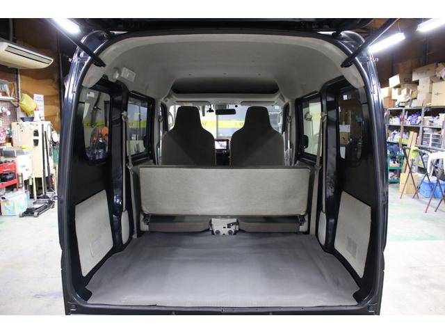 ＮＶ１００クリッパーバン ＤＸ　ＧＬエマージェンシーブレーキパッケージ　４ＷＤボタン切替　５ＡＧＳオートマ　２ｎｄ発進付　リフトアップ　アップサス　１４ＡＷ　ショートバンパーチッピングブラック塗装　ＬＥＤバルブ　ナビ　ＴＶ　Ｂｌｕｅｔｏｏｔｈ　Ｂカメラ　ＥＴＣ　ドラレコ（56枚目）