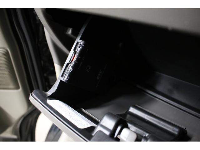 ＮＶ１００クリッパーバン ＤＸ　ＧＬエマージェンシーブレーキパッケージ　４ＷＤボタン切替　５ＡＧＳオートマ　２ｎｄ発進付　リフトアップ　アップサス　１４ＡＷ　ショートバンパーチッピングブラック塗装　ＬＥＤバルブ　ナビ　ＴＶ　Ｂｌｕｅｔｏｏｔｈ　Ｂカメラ　ＥＴＣ　ドラレコ（70枚目）