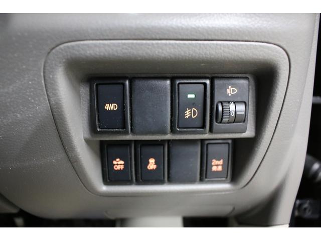 ＮＶ１００クリッパーバン ＤＸ　ＧＬエマージェンシーブレーキパッケージ　４ＷＤボタン切替　５ＡＧＳオートマ　２ｎｄ発進付　リフトアップ　アップサス　１４ＡＷ　ショートバンパーチッピングブラック塗装　ＬＥＤバルブ　ナビ　ＴＶ　Ｂｌｕｅｔｏｏｔｈ　Ｂカメラ　ＥＴＣ　ドラレコ（72枚目）