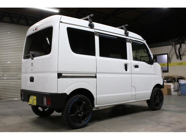 エブリイ ＰＡ　パートタイム４ＷＤ　ボタン切替　リフトアップ　１５インチアルミホイール　ショートバンパー仕様チッピング塗装　オリジナルスキッドプレート　ＬＥＤライト　ナビＴＶ　ブルートゥース　ＤＶＤ　Ｂカメ　ＥＴＣ（4枚目）