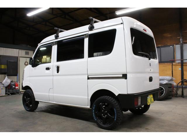 エブリイ ＰＡ　パートタイム４ＷＤ　ボタン切替　リフトアップ　１５インチアルミホイール　ショートバンパー仕様チッピング塗装　オリジナルスキッドプレート　ＬＥＤライト　ナビＴＶ　ブルートゥース　ＤＶＤ　Ｂカメ　ＥＴＣ（5枚目）