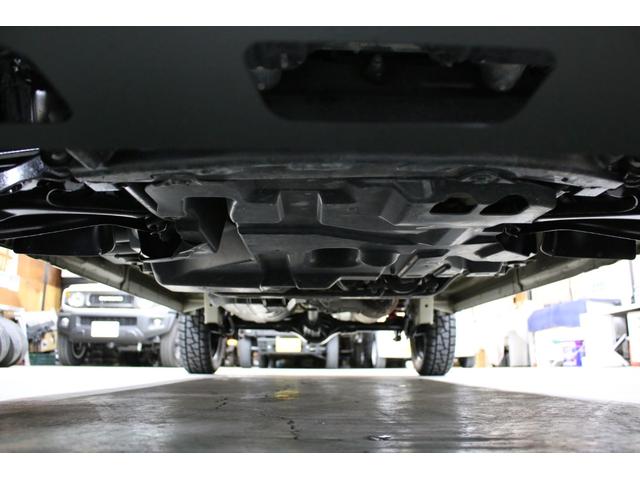 エブリイ ＰＡ　パートタイム４ＷＤ　ボタン切替　リフトアップ　１５インチアルミホイール　ショートバンパー仕様チッピング塗装　オリジナルスキッドプレート　ＬＥＤライト　ナビＴＶ　ブルートゥース　ＤＶＤ　Ｂカメ　ＥＴＣ（28枚目）