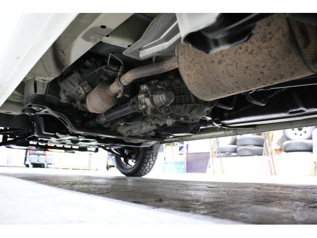 エブリイ ＰＡ　パートタイム４ＷＤ　ボタン切替　リフトアップ　１５インチアルミホイール　ショートバンパー仕様チッピング塗装　オリジナルスキッドプレート　ＬＥＤライト　ナビＴＶ　ブルートゥース　ＤＶＤ　Ｂカメ　ＥＴＣ（32枚目）