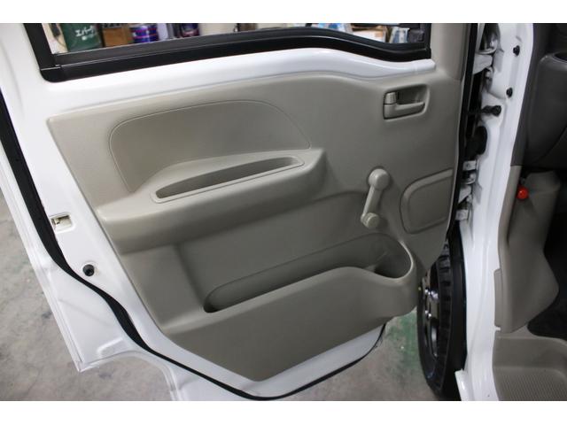 エブリイ ＰＡ　パートタイム４ＷＤ　ボタン切替　リフトアップ　１５インチアルミホイール　ショートバンパー仕様チッピング塗装　オリジナルスキッドプレート　ＬＥＤライト　ナビＴＶ　ブルートゥース　ＤＶＤ　Ｂカメ　ＥＴＣ（70枚目）