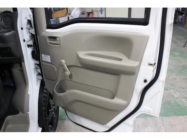 エブリイ ＰＡ　パートタイム４ＷＤ　ボタン切替　リフトアップ　１５インチアルミホイール　ショートバンパー仕様チッピング塗装　オリジナルスキッドプレート　ＬＥＤライト　ナビＴＶ　ブルートゥース　ＤＶＤ　Ｂカメ　ＥＴＣ（71枚目）