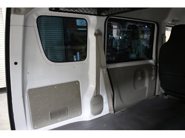 エブリイ ＰＡ　パートタイム４ＷＤ　ボタン切替　リフトアップ　１５インチアルミホイール　ショートバンパー仕様チッピング塗装　オリジナルスキッドプレート　ＬＥＤライト　ナビＴＶ　ブルートゥース　ＤＶＤ　Ｂカメ　ＥＴＣ（74枚目）