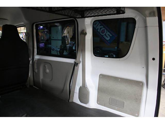 エブリイ ＰＡ　パートタイム４ＷＤ　ボタン切替　リフトアップ　１５インチアルミホイール　ショートバンパー仕様チッピング塗装　オリジナルスキッドプレート　ＬＥＤライト　ナビＴＶ　ブルートゥース　ＤＶＤ　Ｂカメ　ＥＴＣ（75枚目）