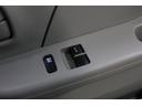 ＰＡ　オートマ　５ＡＧＳ　１ｓｔ発進付　２カメラスズキセーフティー　前席パワーウィンドウ　キーレス　ナビ　Ｂｌｕｅｔｏｏｔｈ　ＥＴＣ　リヤ５面プライバシーガラス　ドアバイザー　ヘッドライトレベライザー（56枚目）