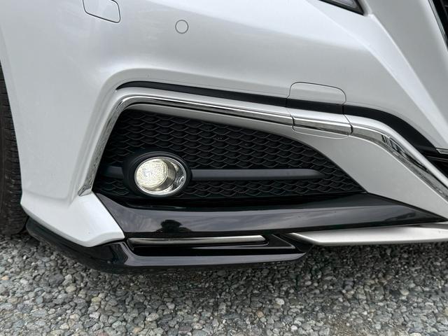 クラウンハイブリッド ＲＳアドバンス　後期型　法人１オナ　サンルーフ　ＴＲＤエアロ　黒本革シート　４本出しマフラー　セーフティパッケージプラス　デジタルインナーミラー　純正１２．３インチナビ　ヘッドアップディスプレイ　純正１８インチＡＷ（28枚目）