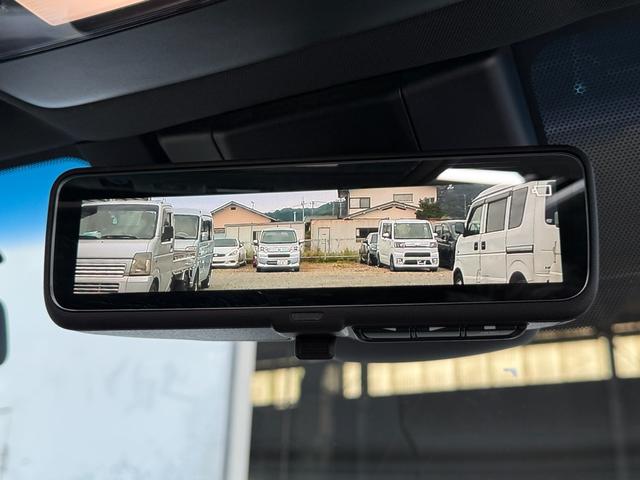 クラウンハイブリッド ＲＳアドバンス　後期型　法人１オナ　サンルーフ　ＴＲＤエアロ　黒本革シート　４本出しマフラー　セーフティパッケージプラス　デジタルインナーミラー　純正１２．３インチナビ　ヘッドアップディスプレイ　純正１８インチＡＷ（35枚目）