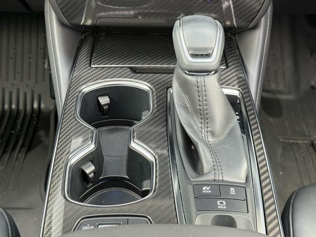 クラウンハイブリッド ＲＳアドバンス　後期型　法人１オナ　サンルーフ　ＴＲＤエアロ　黒本革シート　４本出しマフラー　セーフティパッケージプラス　デジタルインナーミラー　純正１２．３インチナビ　ヘッドアップディスプレイ　純正１８インチＡＷ（40枚目）