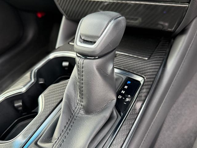 クラウンハイブリッド ＲＳアドバンス　後期型　法人１オナ　サンルーフ　ＴＲＤエアロ　黒本革シート　４本出しマフラー　セーフティパッケージプラス　デジタルインナーミラー　純正１２．３インチナビ　ヘッドアップディスプレイ　純正１８インチＡＷ（41枚目）