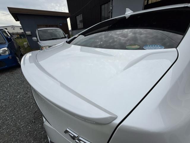 クラウンハイブリッド ＲＳアドバンス　後期型　法人１オナ　サンルーフ　ＴＲＤエアロ　黒本革シート　４本出しマフラー　セーフティパッケージプラス　デジタルインナーミラー　純正１２．３インチナビ　ヘッドアップディスプレイ　純正１８インチＡＷ（55枚目）