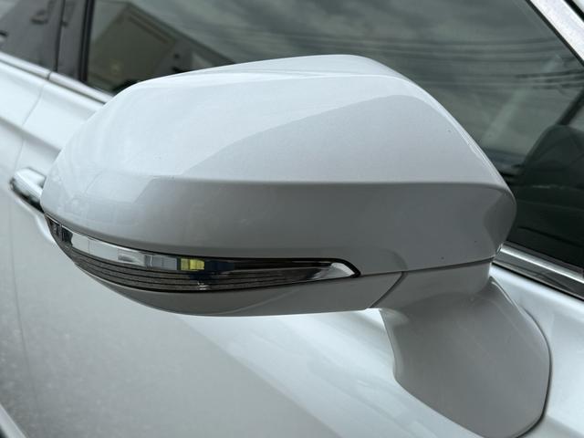 クラウンハイブリッド ＲＳアドバンス　後期型　法人１オナ　サンルーフ　ＴＲＤエアロ　黒本革シート　４本出しマフラー　セーフティパッケージプラス　デジタルインナーミラー　純正１２．３インチナビ　ヘッドアップディスプレイ　純正１８インチＡＷ（56枚目）