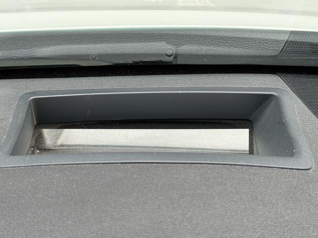 クラウンハイブリッド ＲＳアドバンス　後期型　法人１オナ　サンルーフ　ＴＲＤエアロ　黒本革シート　４本出しマフラー　セーフティパッケージプラス　デジタルインナーミラー　純正１２．３インチナビ　ヘッドアップディスプレイ　純正１８インチＡＷ（68枚目）