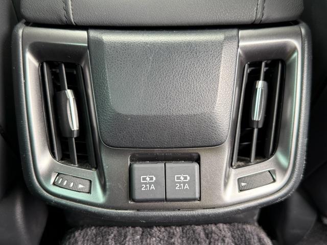 クラウンハイブリッド ＲＳアドバンス　後期型　法人１オナ　サンルーフ　ＴＲＤエアロ　黒本革シート　４本出しマフラー　セーフティパッケージプラス　デジタルインナーミラー　純正１２．３インチナビ　ヘッドアップディスプレイ　純正１８インチＡＷ（73枚目）