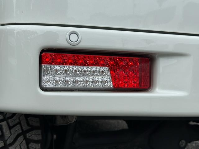 エブリイワゴン ＰＺターボスペシャル　プラスライン公認４インチリフトアップ　プラスライン前後バンパー　プラスラインマフラー　ＡＬＰＩＮＥ８インチナビ　ＡＬＰＩＮＥフリップダウンモニター　ＡＬＰＩＮＥデジタルインナーミラー　スキッドプレート（26枚目）