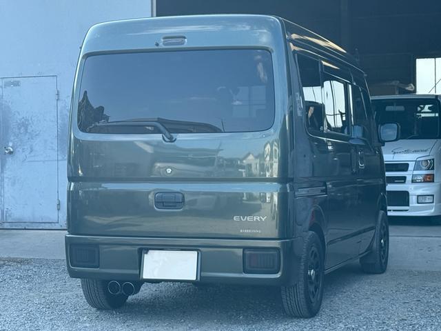 エブリイ ジョインターボ　５ＭＴ　ＢＬＩＴＺ車高調　荷室フローリング仕様　デイトナ１４インチＷ　社外インナーブラックヘッドライト　社外テール　ロッソモデロ２本出しマフラー　レザー調シートカバー　ルーフ用ネットラック（20枚目）