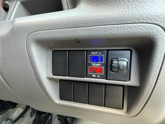 エブリイ ジョインターボ　５ＭＴ　ＢＬＩＴＺ車高調　荷室フローリング仕様　デイトナ１４インチＷ　社外インナーブラックヘッドライト　社外テール　ロッソモデロ２本出しマフラー　レザー調シートカバー　ルーフ用ネットラック（39枚目）