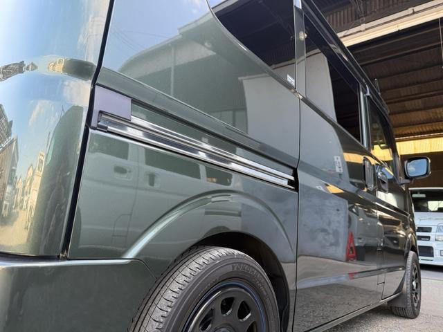 エブリイ ジョインターボ　５ＭＴ　ＢＬＩＴＺ車高調　荷室フローリング仕様　デイトナ１４インチＷ　社外インナーブラックヘッドライト　社外テール　ロッソモデロ２本出しマフラー　レザー調シートカバー　ルーフ用ネットラック（55枚目）