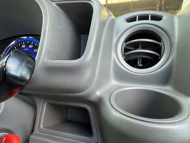 エブリイ ジョインターボ　５ＭＴ　ＢＬＩＴＺ車高調　荷室フローリング仕様　デイトナ１４インチＷ　社外インナーブラックヘッドライト　社外テール　ロッソモデロ２本出しマフラー　レザー調シートカバー　ルーフ用ネットラック（61枚目）