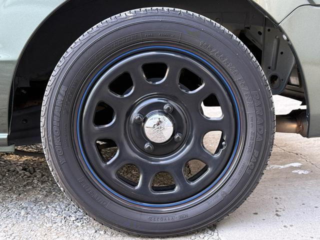 エブリイ ジョインターボ　５ＭＴ　ＢＬＩＴＺ車高調　荷室フローリング仕様　デイトナ１４インチＷ　社外インナーブラックヘッドライト　社外テール　ロッソモデロ２本出しマフラー　レザー調シートカバー　ルーフ用ネットラック（64枚目）