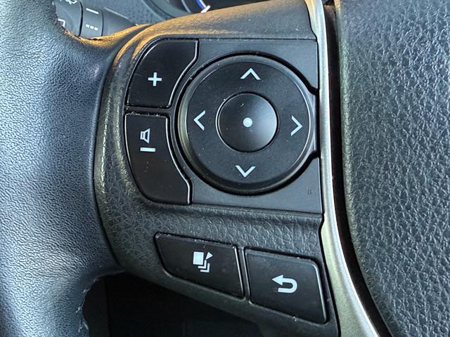 エスクァイア ハイブリッドＧｉ　後期型　モデリスタフルエアロ　モデリスタリアスポイラー　ＲＡＹＳ１８インチＡＷ　純正１０インチナビ　純正１２．８インチフリップダウンモニター　社外スモークテール　社外ＬＥＤリフレクター　黒革シート（37枚目）