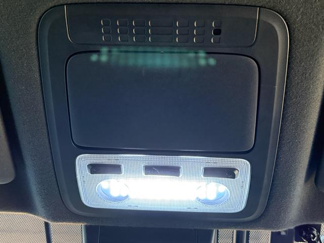 エスクァイア ハイブリッドＧｉ　後期型　モデリスタフルエアロ　モデリスタリアスポイラー　ＲＡＹＳ１８インチＡＷ　純正１０インチナビ　純正１２．８インチフリップダウンモニター　社外スモークテール　社外ＬＥＤリフレクター　黒革シート（54枚目）