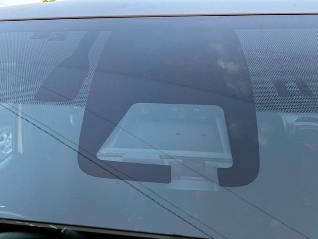 エスクァイア ハイブリッドＧｉ　後期型　モデリスタフルエアロ　モデリスタリアスポイラー　ＲＡＹＳ１８インチＡＷ　純正１０インチナビ　純正１２．８インチフリップダウンモニター　社外スモークテール　社外ＬＥＤリフレクター　黒革シート（70枚目）