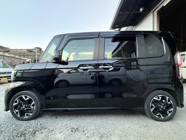 Ｎ－ＢＯＸカスタム Ｇ・ＥＸターボホンダセンシング　買取車　ターボ　純正８インチインターナビ　ナビ連動純正前後ドラレコ　両側パワスラ　フルセグＴＶ　バックカメラ　ハーフレザーシート　ホンダセンシング　純正１５インチＡＷ　レーンアシスト　ビルトインＥＴＣ（17枚目）