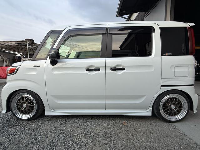 各種カスタムも承っております！エアロ、社外アルミホイール、シートカバー、車高調、ダウンサス等カスタムはお任せ下さい！