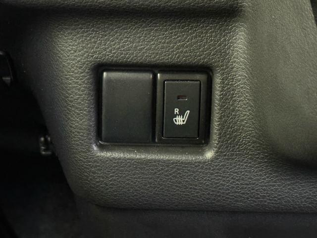 冬に便利なシートヒーターもついております！