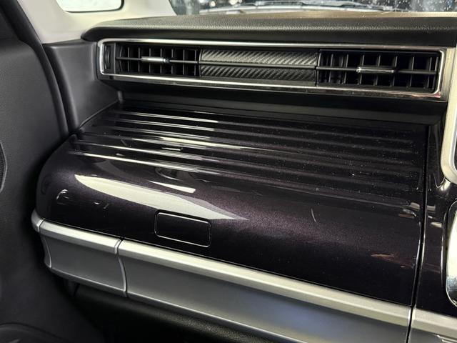 もっと車の状態を確認したい！仕様を知りたい！どんな事でもお気軽にお電話下さい。現車を前に詳しく、細かく御説明致します！