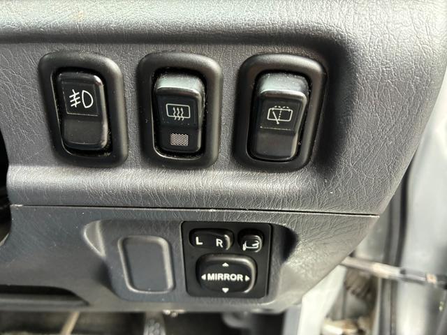 ＭＡＸ ＲＳ　キーレスエントリー　電動格納ミラー　ベンチシート　ＡＴ　ＡＢＳ　ＣＤ　ＭＤ　アルミホイール　衝突安全ボディ　エアコン　パワーステアリング　パワーウィンドウ（4枚目）