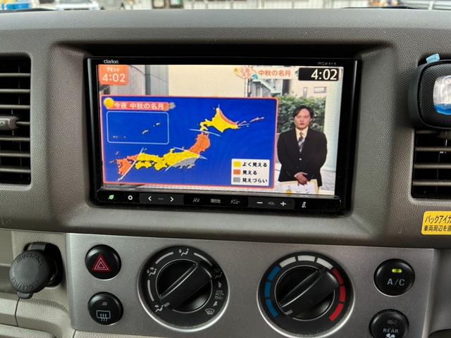 エブリイワゴン ＪＰターボ　ＥＴＣ　バックカメラ　両側スライドドア　ナビ　ＴＶ　キーレスエントリー　電動格納ミラー　ＡＴ　盗難防止システム　ＡＢＳ　ＣＤ　衝突安全ボディ　エアコン　パワーステアリング　パワーウィンドウ（5枚目）