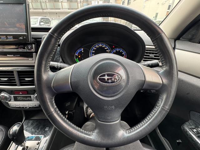 エクシーガ ２．０ｉ－Ｓ　４ＷＤ　ＳＴＩフロントスポイラー＆タワーバー　ＨＫＳマフラー　ローダウン　プロドライブ１７インチＡＷ　社外ナビ・ＴＶ　ＥＴＣ　３列シート　７人乗り　ターボ用ボンネット　タイミングベルト１０４１８１キロ時交換済（5枚目）