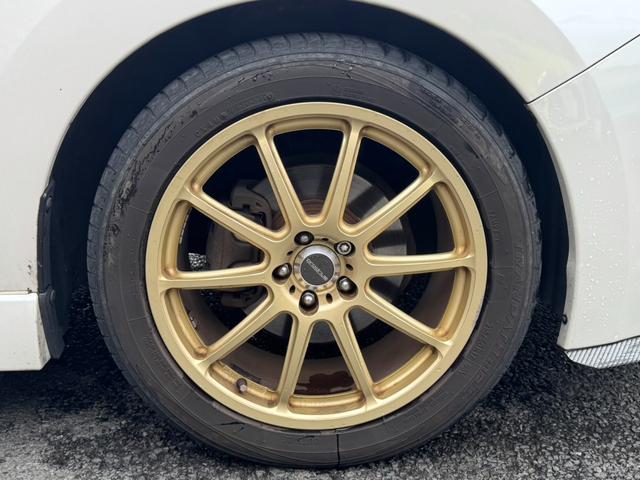 エクシーガ ２．０ｉ－Ｓ　４ＷＤ　ＳＴＩフロントスポイラー＆タワーバー　ＨＫＳマフラー　ローダウン　プロドライブ１７インチＡＷ　社外ナビ・ＴＶ　ＥＴＣ　３列シート　７人乗り　ターボ用ボンネット　タイミングベルト１０４１８１キロ時交換済（17枚目）