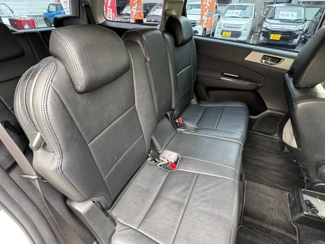 エクシーガ ２．０ｉ－Ｓ　４ＷＤ　ＳＴＩフロントスポイラー＆タワーバー　ＨＫＳマフラー　ローダウン　プロドライブ１７インチＡＷ　社外ナビ・ＴＶ　ＥＴＣ　３列シート　７人乗り　ターボ用ボンネット　タイミングベルト１０４１８１キロ時交換済（22枚目）