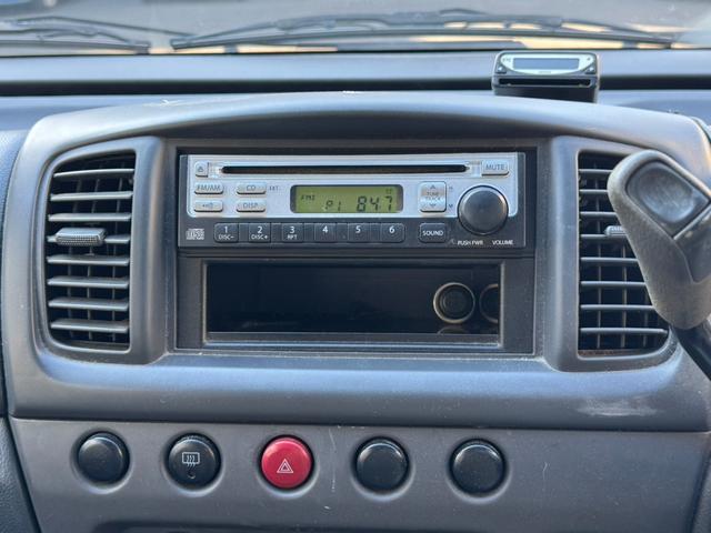 モコ Ｃ　ＥＴＣ　キーレスエントリー　ベンチシート　ＡＴ　ＡＢＳ　ＣＤ　衝突安全ボディ　エアコン　パワーステアリング　パワーウィンドウ（5枚目）